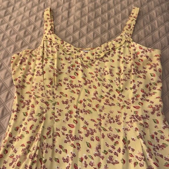 Kamellia by P.R. Floral Midi Sundress. Yellow/Red/Purple. Size Medium. - Picture 5 of 8